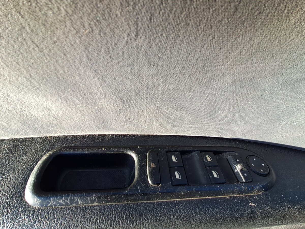 Peugeot 407 - 1.8/92 kW/ČR/2006 - 19