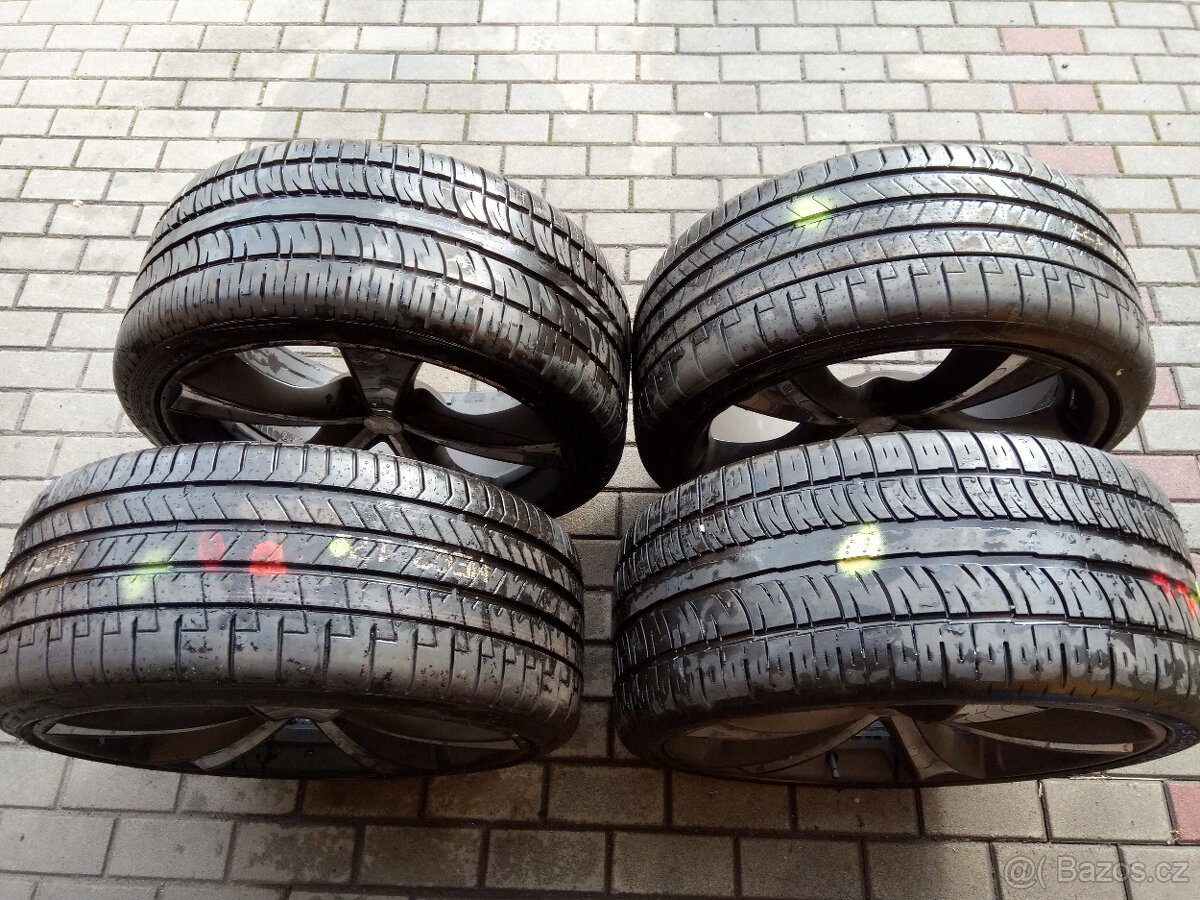 ALU 10Jx22 5x130 et45 PNEU 295/30R22 - 19