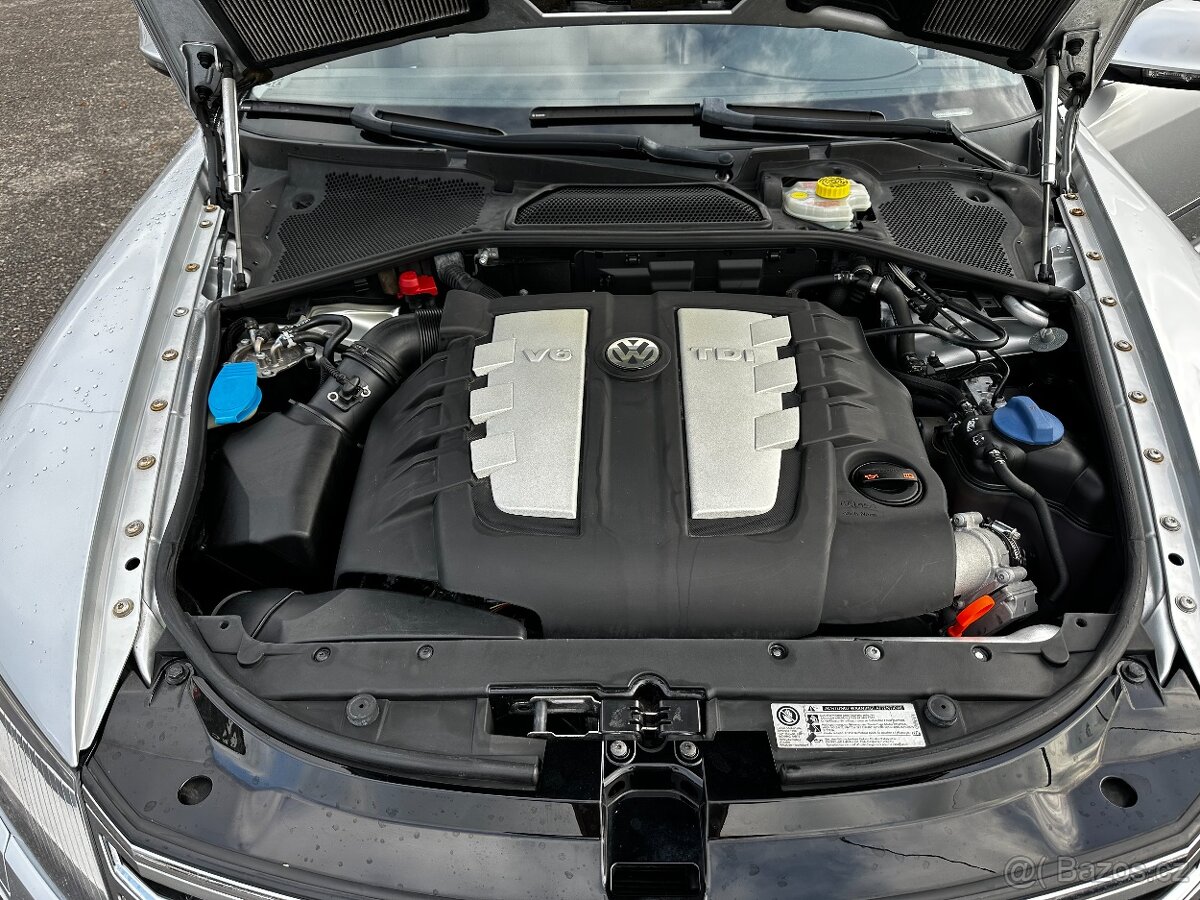 VW PHAETON 3,0TDI 4MOTION - HEZKÝ STAV - DPH - 19