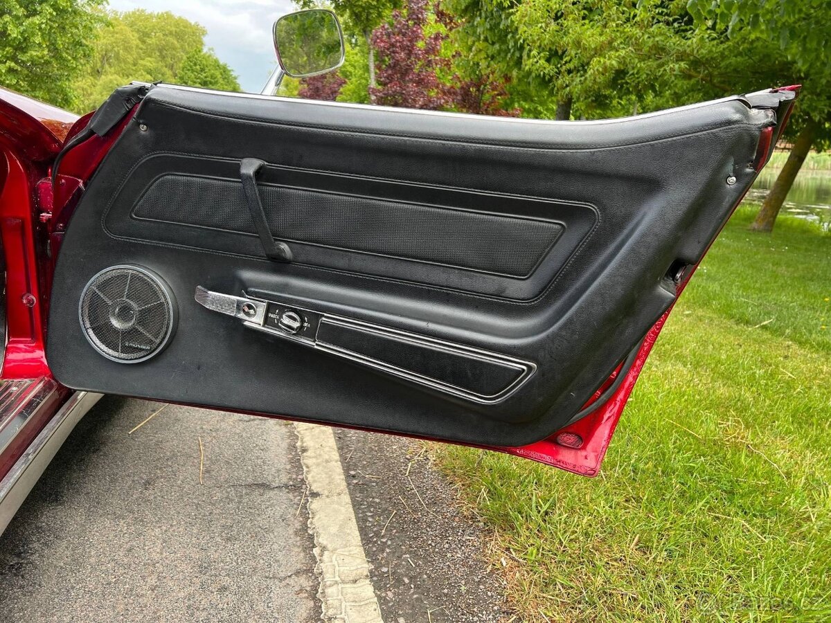 Chevrolet Corvette 1973 – klasický americký kabriolet s V8 - 19