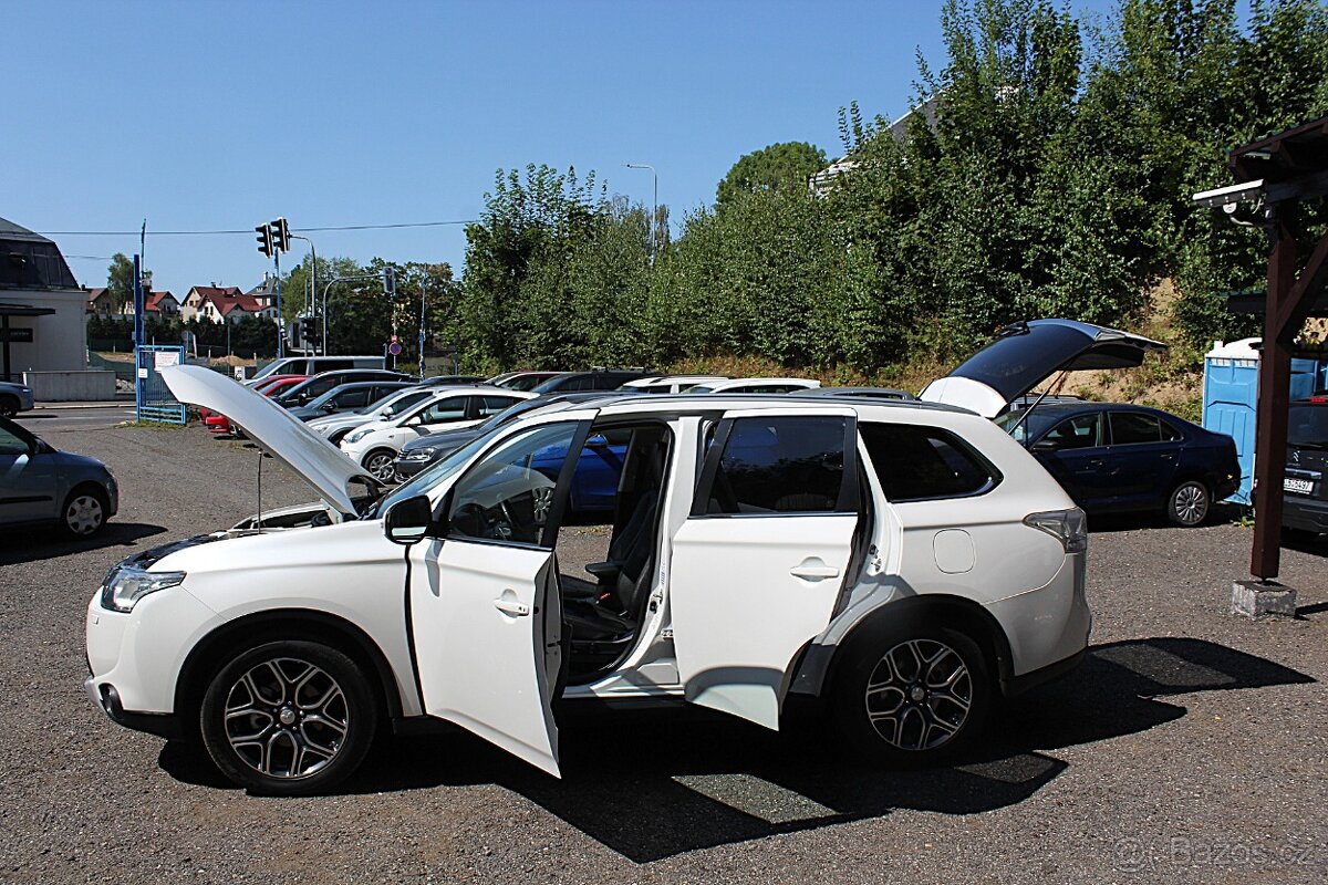 Mitsubishi Outlander - 19
