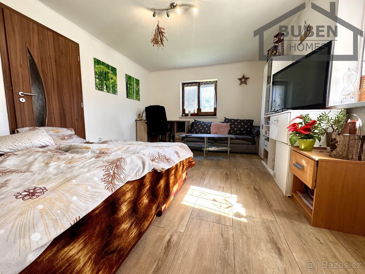 Rodinný dům - polosamota ( 120 m²), zahrada 1491 m² - Chodsk - 19