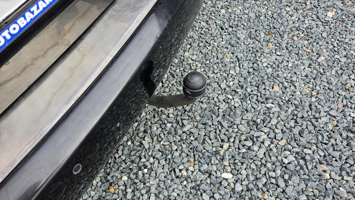 PEUGEOT 407 2,2 HDI 16V Premium Pack - 19