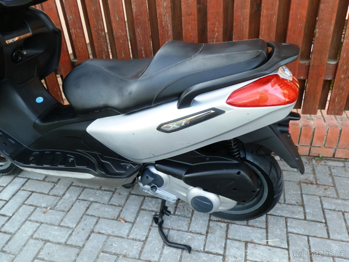 Piaggio X7 125 - 19