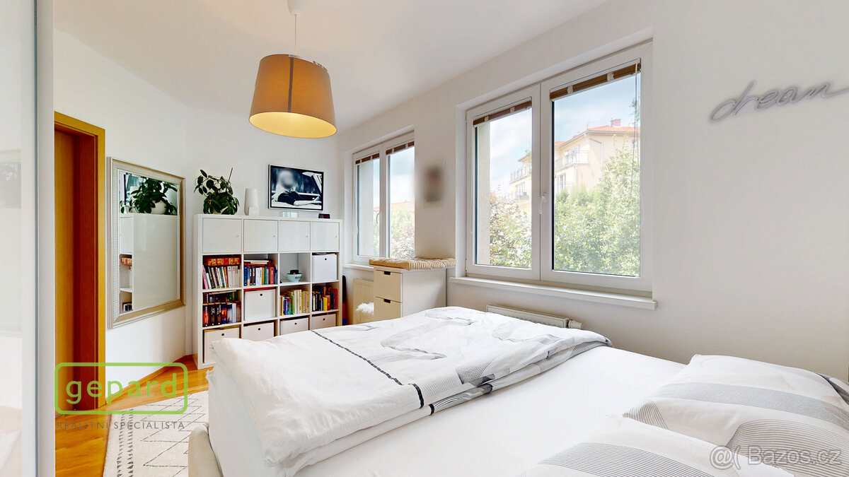 Krásné 2+kk 69,31 m2 v domě z roku 2012, lodžie, garáž, skle - 19