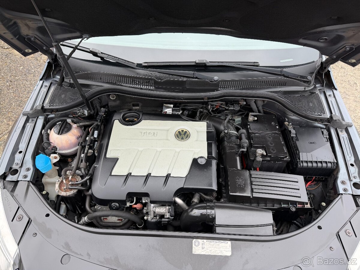 Volkswagen Passat CC, 2.0 TDi 125kW - 19