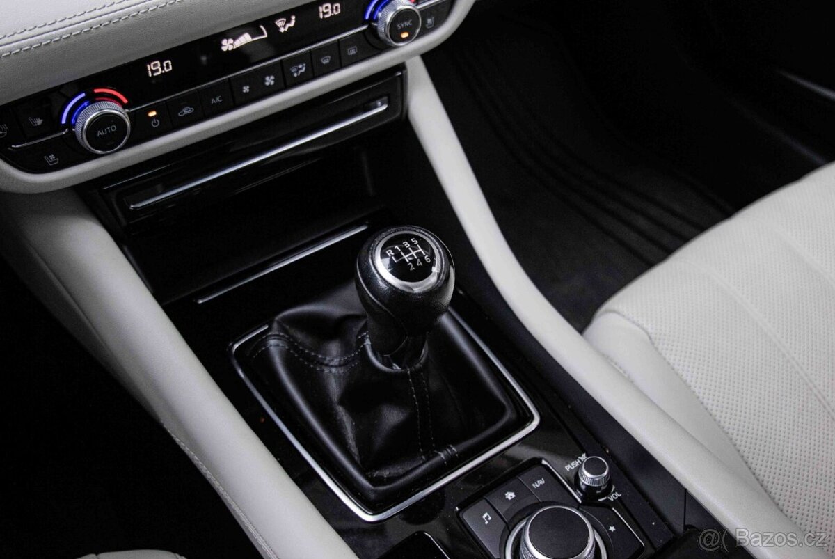 Mazda 6 2.2 Skyactiv-D184 Revolution TOP / ODPOČET - 19
