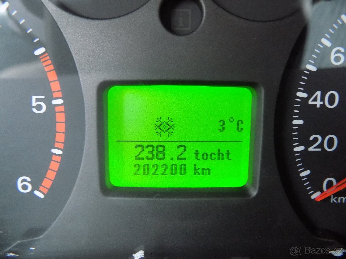 Ford Transit 2.2 TDCI SWB TREND AC 9 MÍST - 19