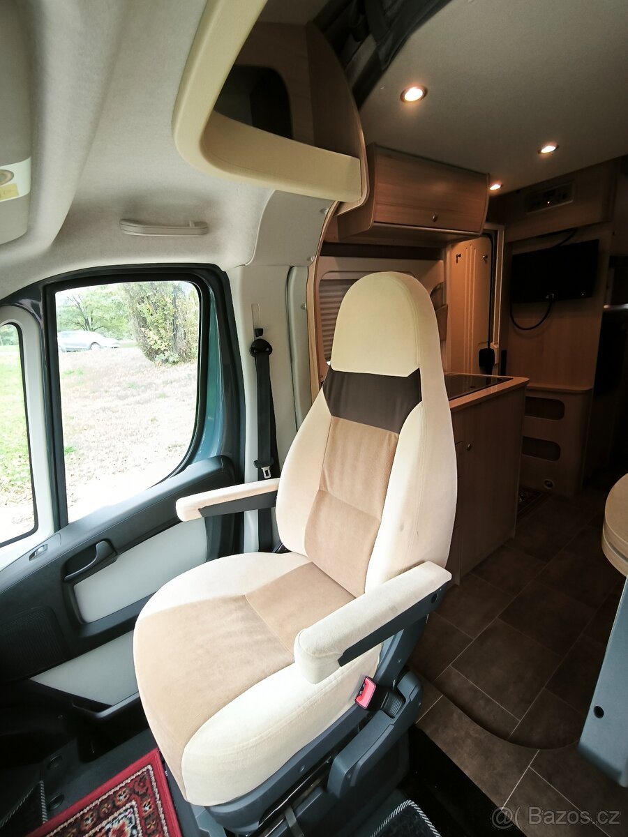 Obytné auto Burstner ixeo sjížděcí postel garáž,59TIS.KM - 19