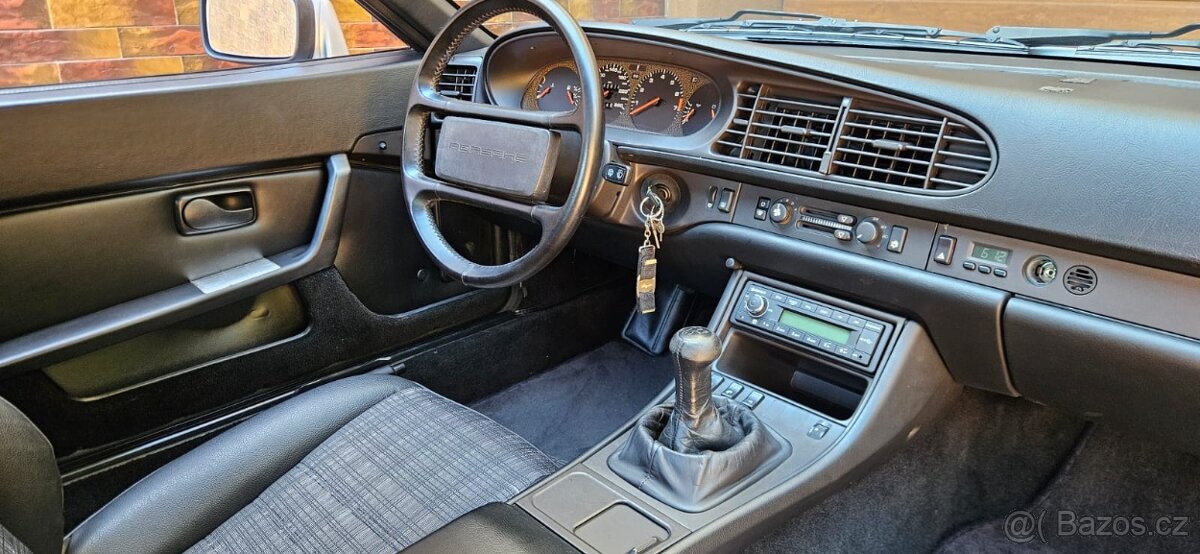 1991 Porsche 944 S2 - 19