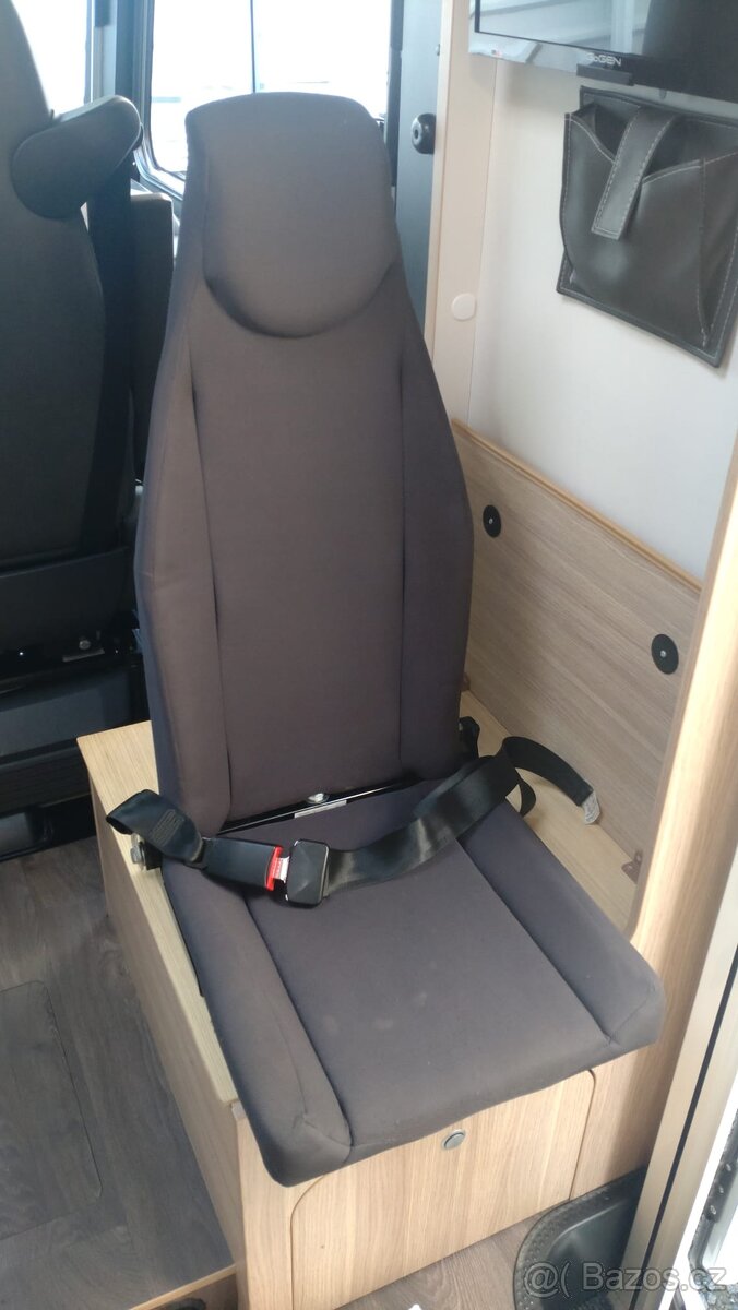 Dethleffs Trend 7057 - 5 osob - 19