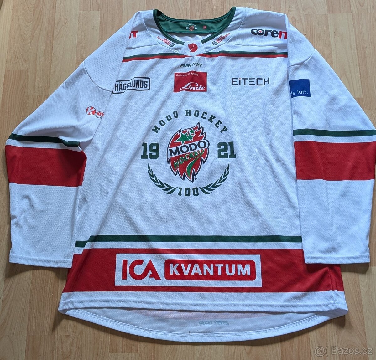 Hokejové dresy a artefakty všeho druhu - 19