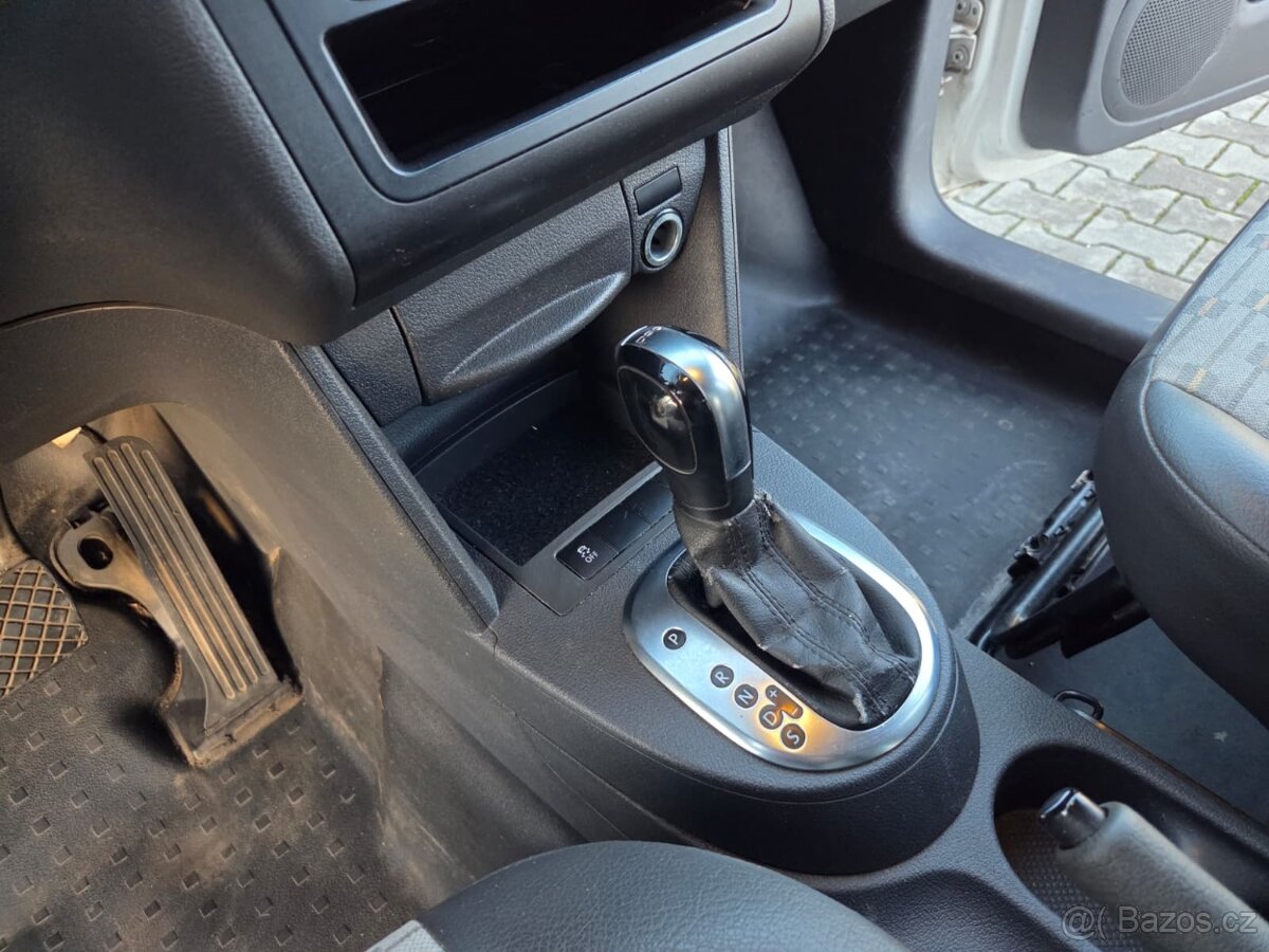 VW Caddy 1,6TDI 75kW automat - 19