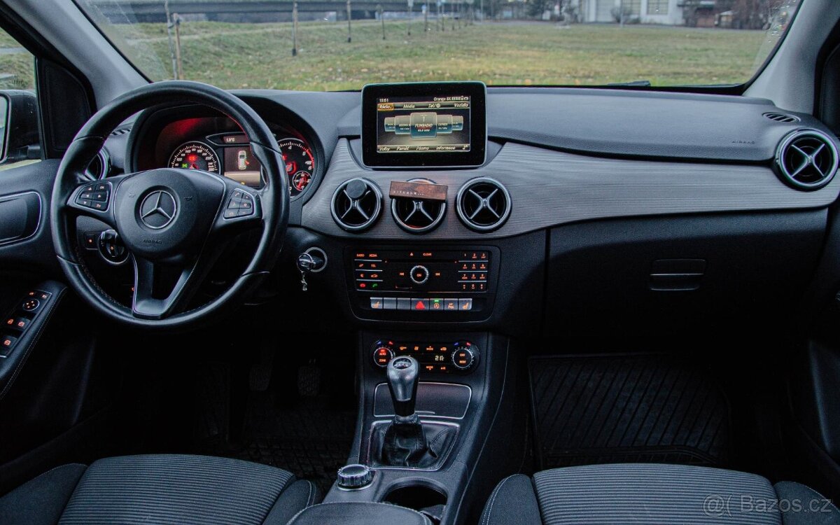 Mercedes-Benz B trieda 180 d - 19