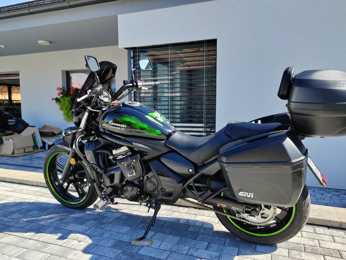 Kawasaki Vulcan S - 19