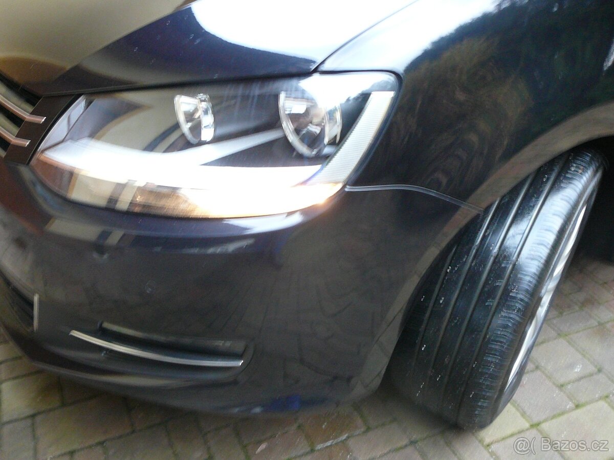 VW SHARAN 2.0 TDI 130KW 7MÍST DSG+F1 PANORAMA NAV ACC FRONT - 19