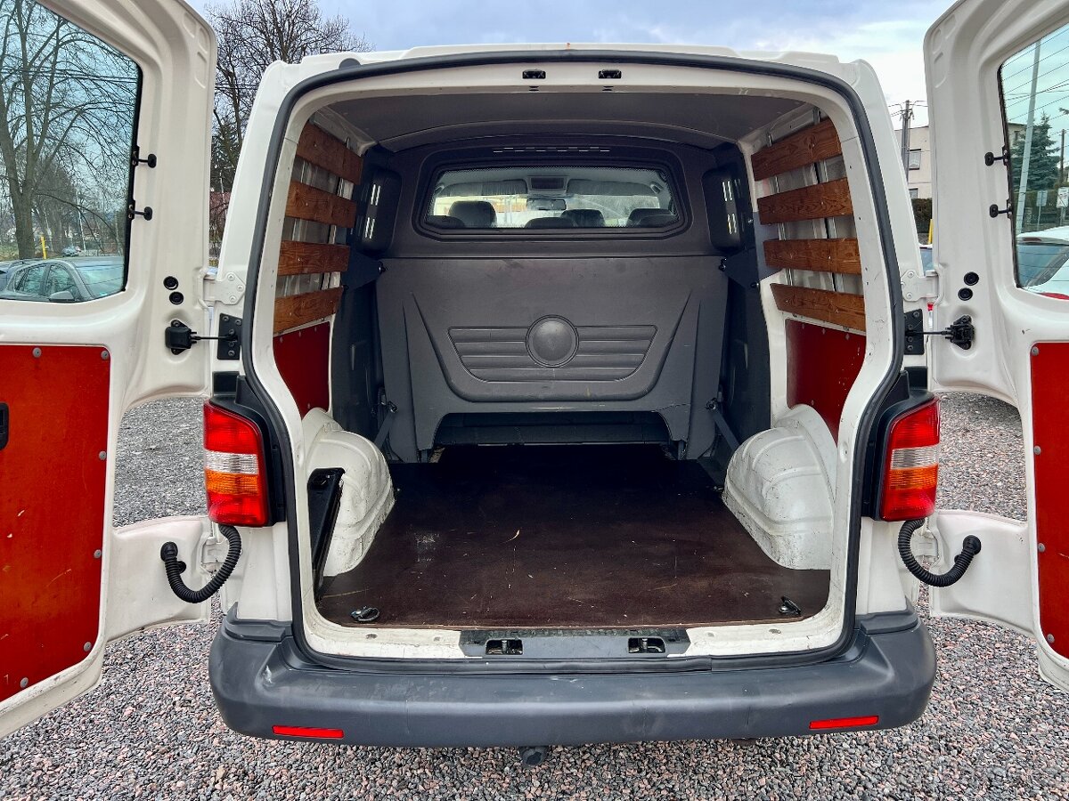 VW T5 1.9 TDI 62 kW 6 míst, Klima,112t km - 19