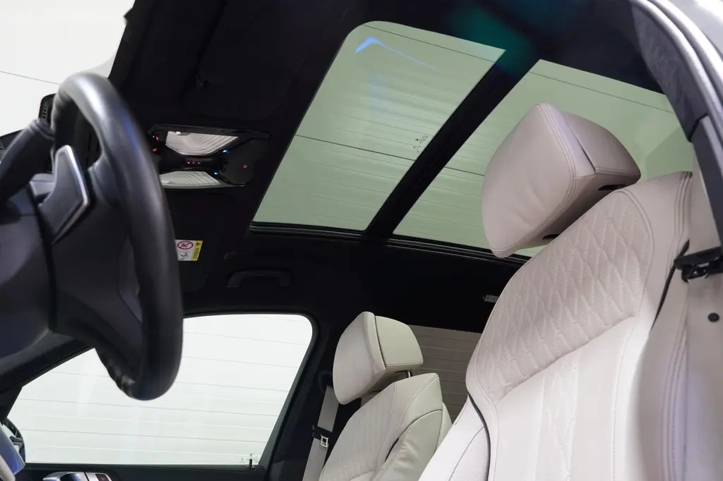 BMW X7, 40i,M-paket,ČR,DPH,HUD, - 19