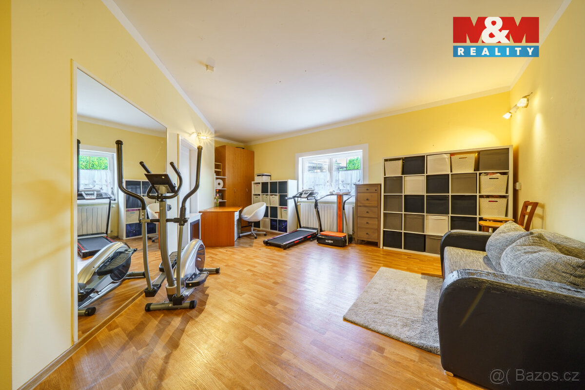 Pronájem rodinného domu, 244 m², Karlovy Vary, ul. Motýlí - 19