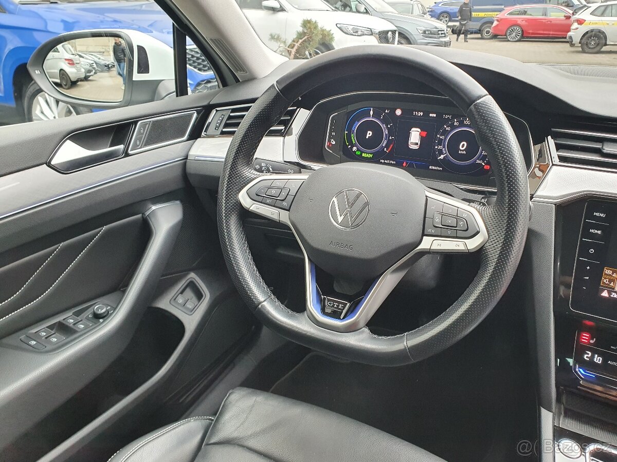 VW Passat GTE Variant 1.4TSI 160kW DSG - záruka Autodraft - 19
