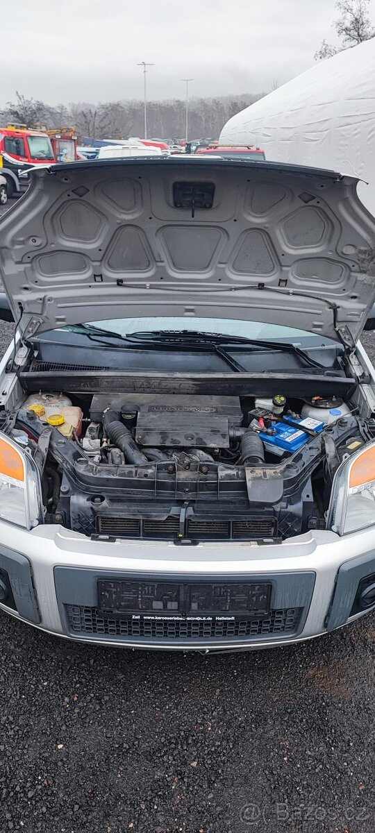 Ford Fusion 1.4 - 19