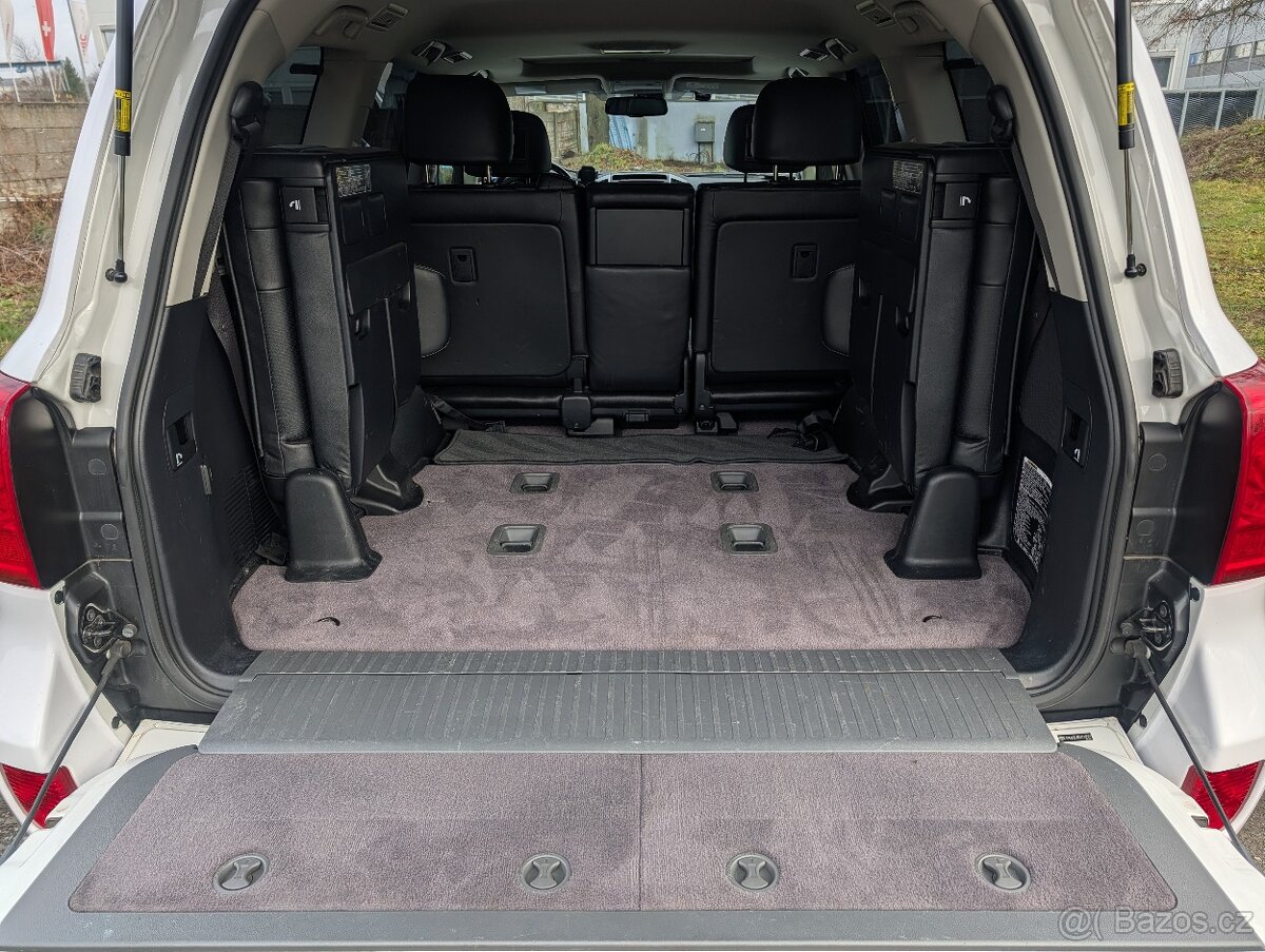 Toyota land Cruiser 200 4,5D V8 - 19