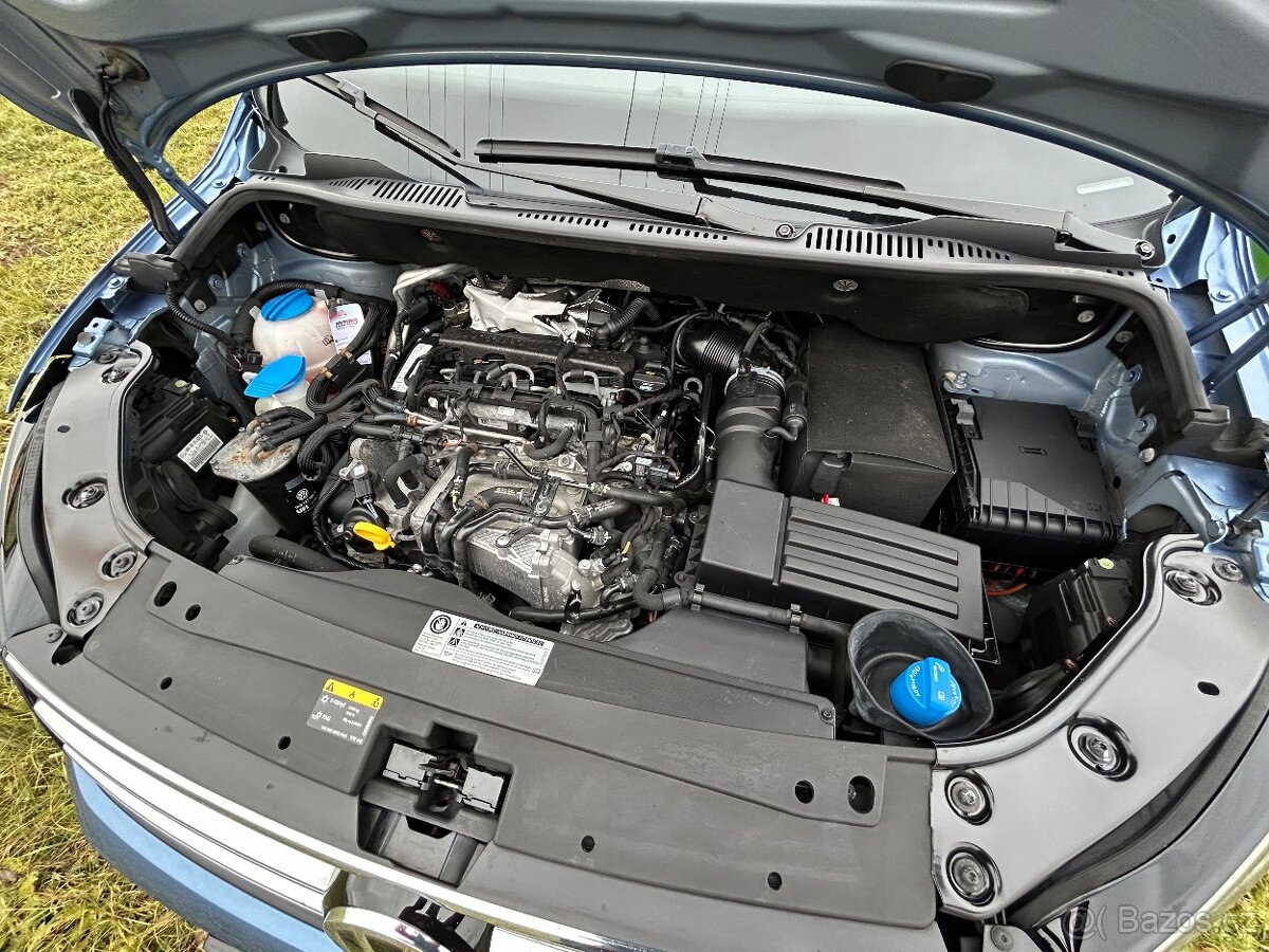 VOLKSWAGEN CADDY 2,0 TDI - AUTOM. PARKOVÁNÍ, TOP STAV - 19