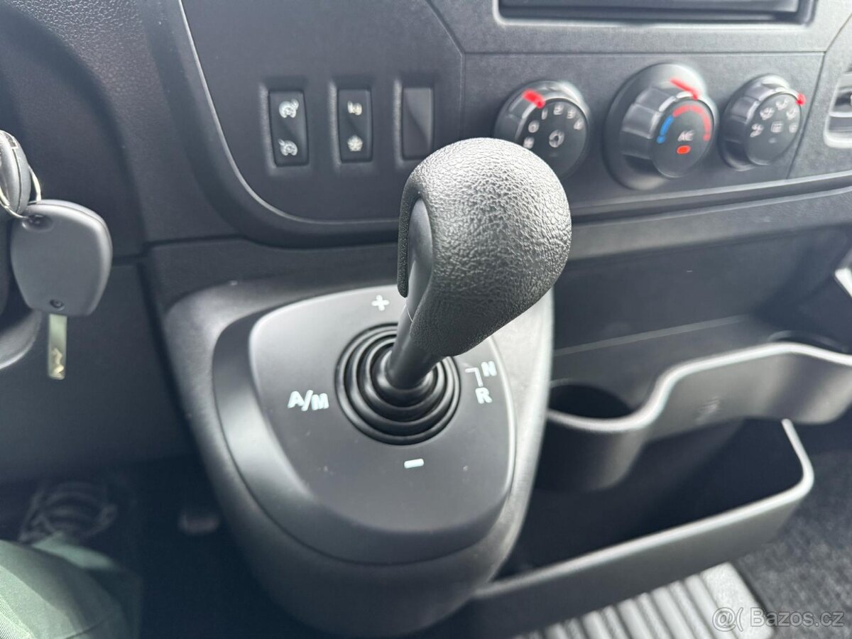 Renault Master 2.3dci AUTOMAT L3H3 par.kamera 1.maj - 19