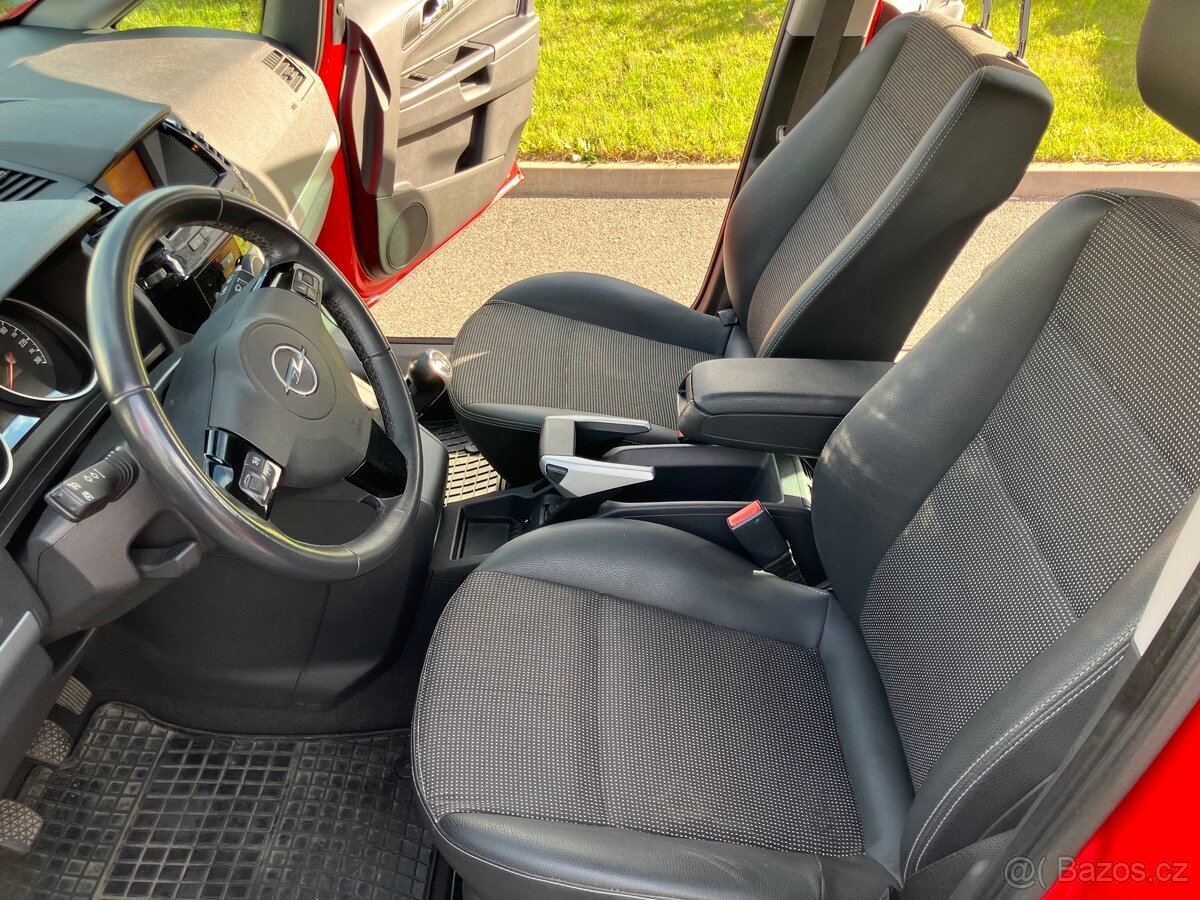 Opel Zafira B 1.8 16V Cosmo, 7 míst, 2xKola, výbava - 19