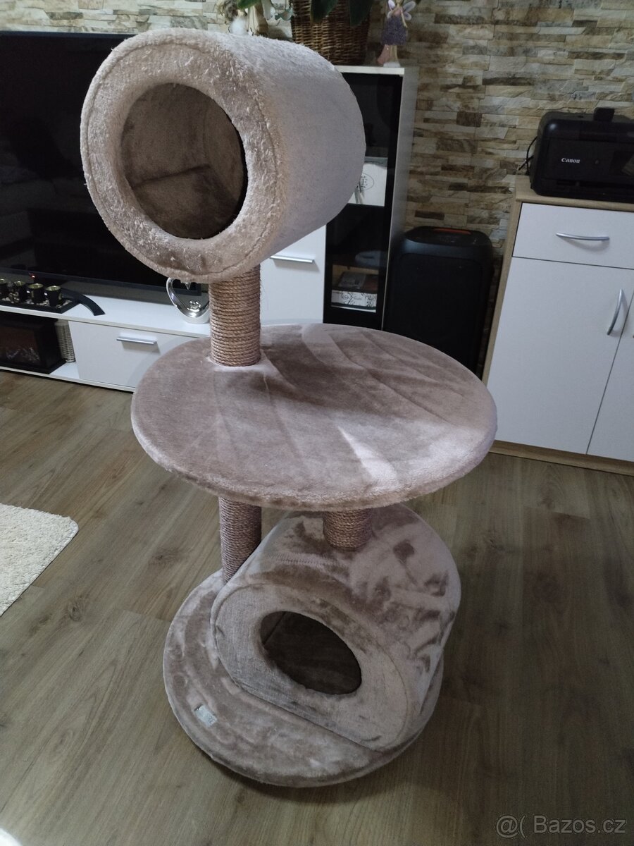 Růžový pelíšek škrabadlo pro kočičku zánovní - 19