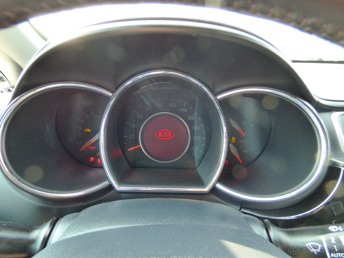 Kia Rio 1,2 CVVT,koupeno ČR, Klima, serviska hatchback - 19