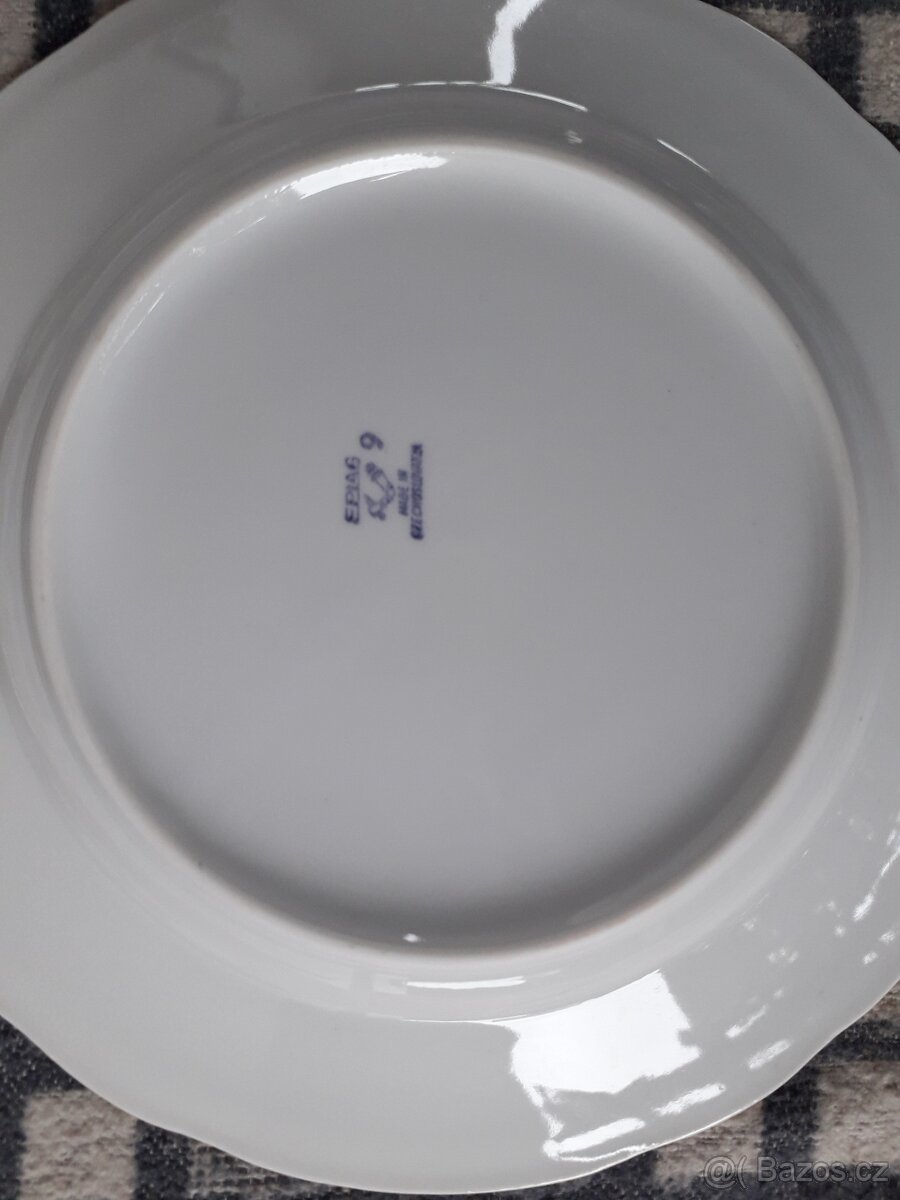 Prodám různé porcelánové a skleněné cukřenky, dózy, hrnky. - 19