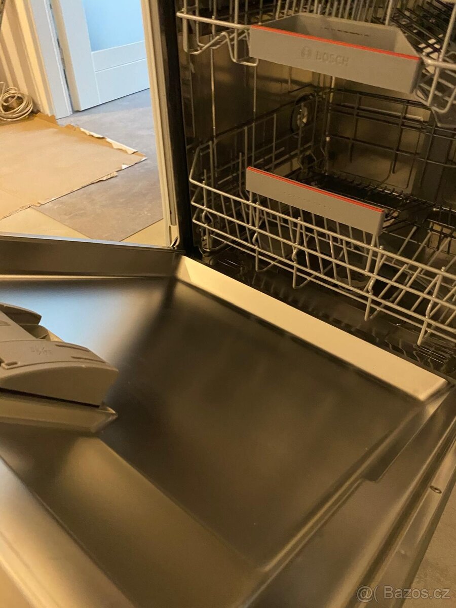 MYČKA NA NÁDOBÍ - 19