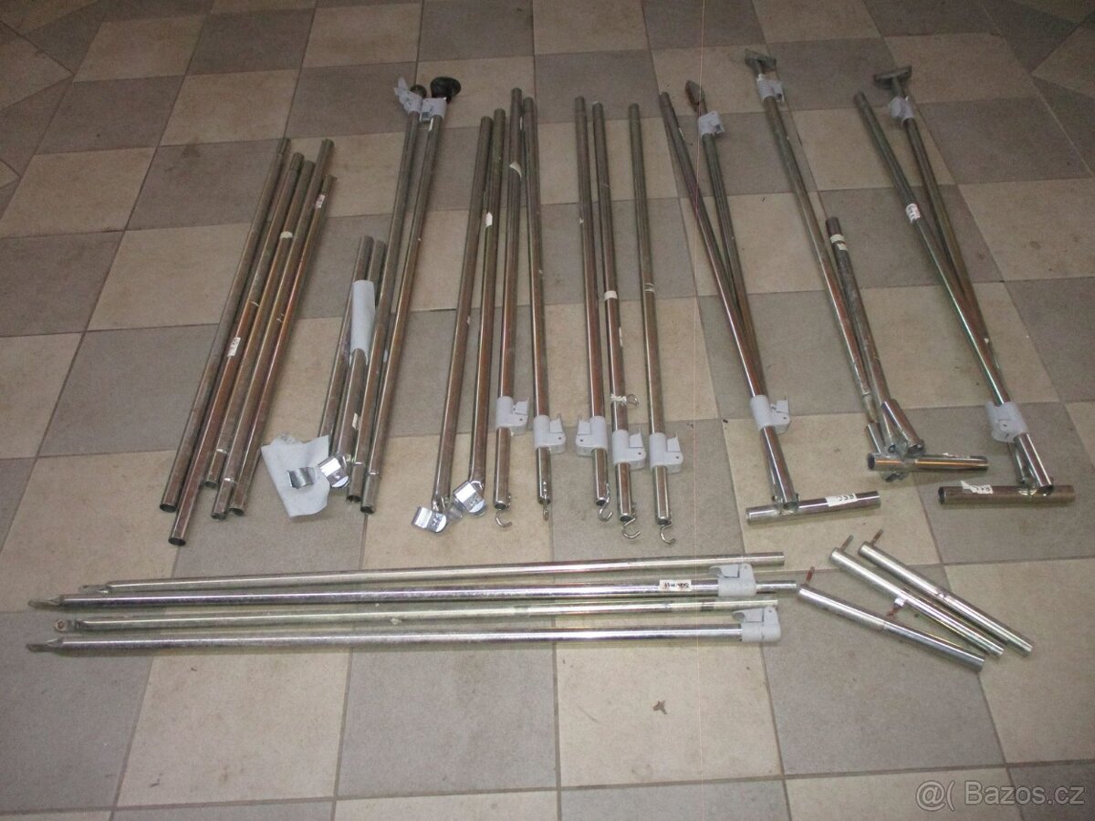 HOBBY 540UFe č.242. Pro 4. Fr. postel. Sprcha. Rok 2006 - 19