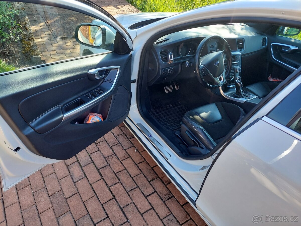 Volvo V60 R - 19