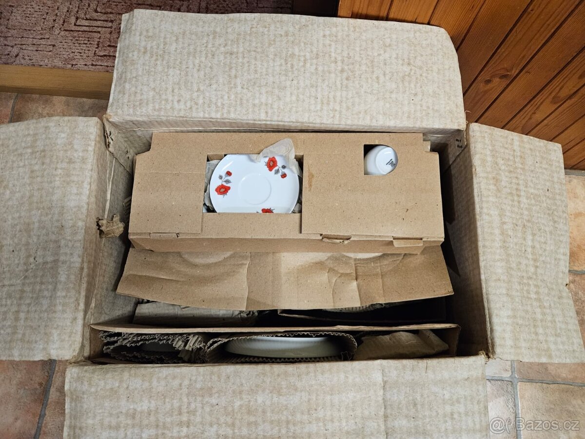 Jídelní souprava - 19