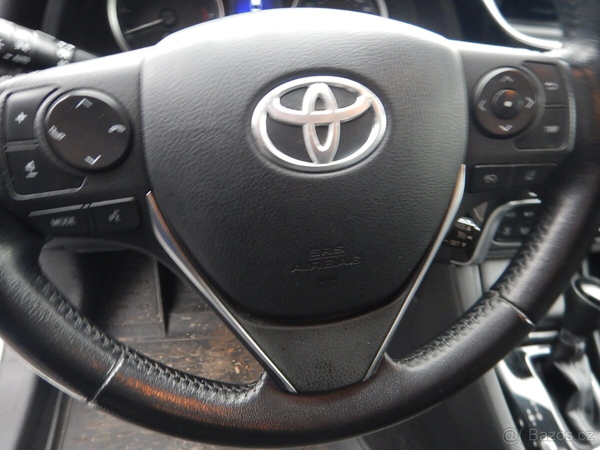 TOYOTA Corolla 1.6 VVTi, AUTOMAT, ČR, SERVISKA - 19