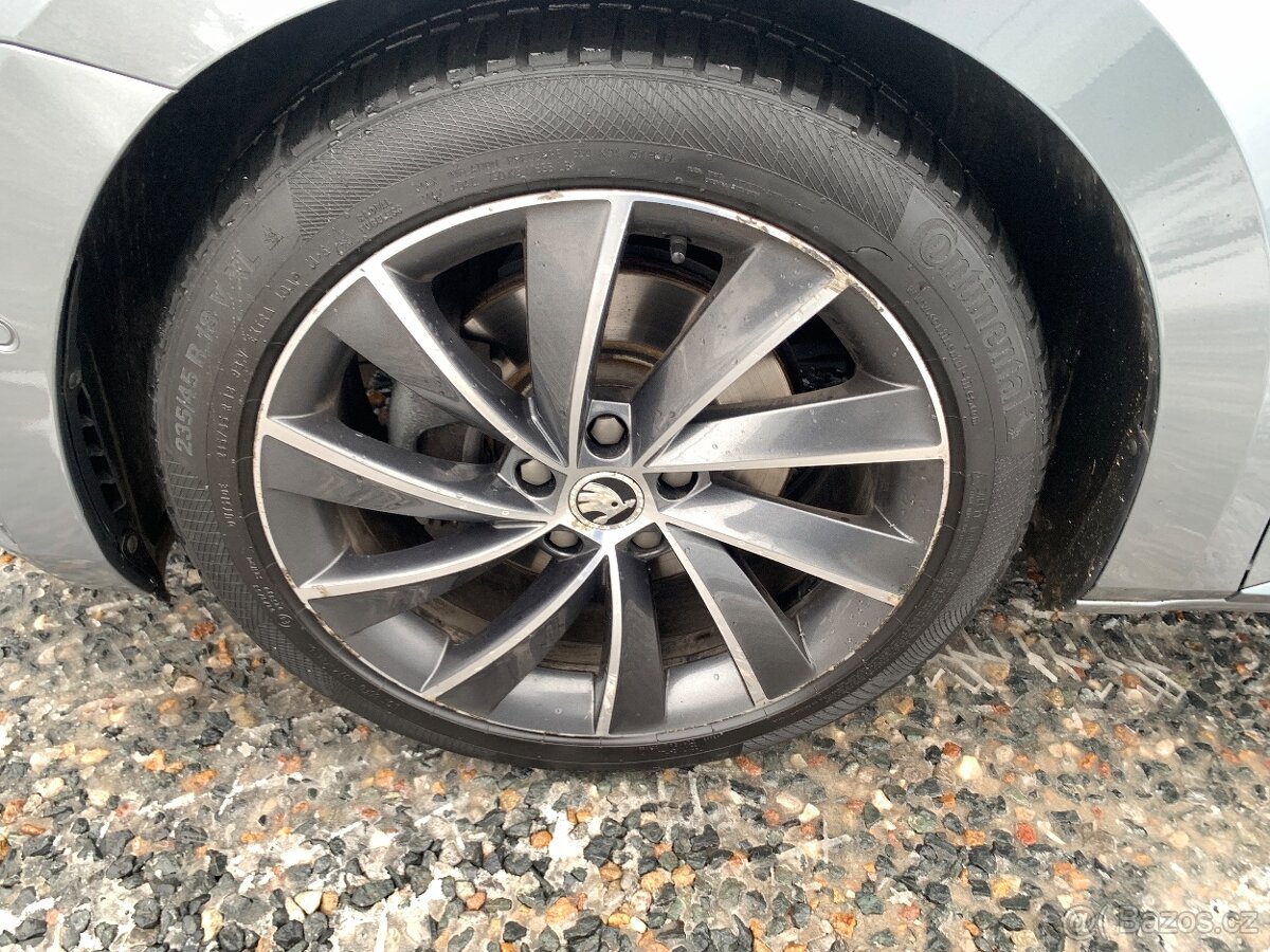 ŠKODA SUPERB 2.0 TDI DSG L&K 4X4 - 19