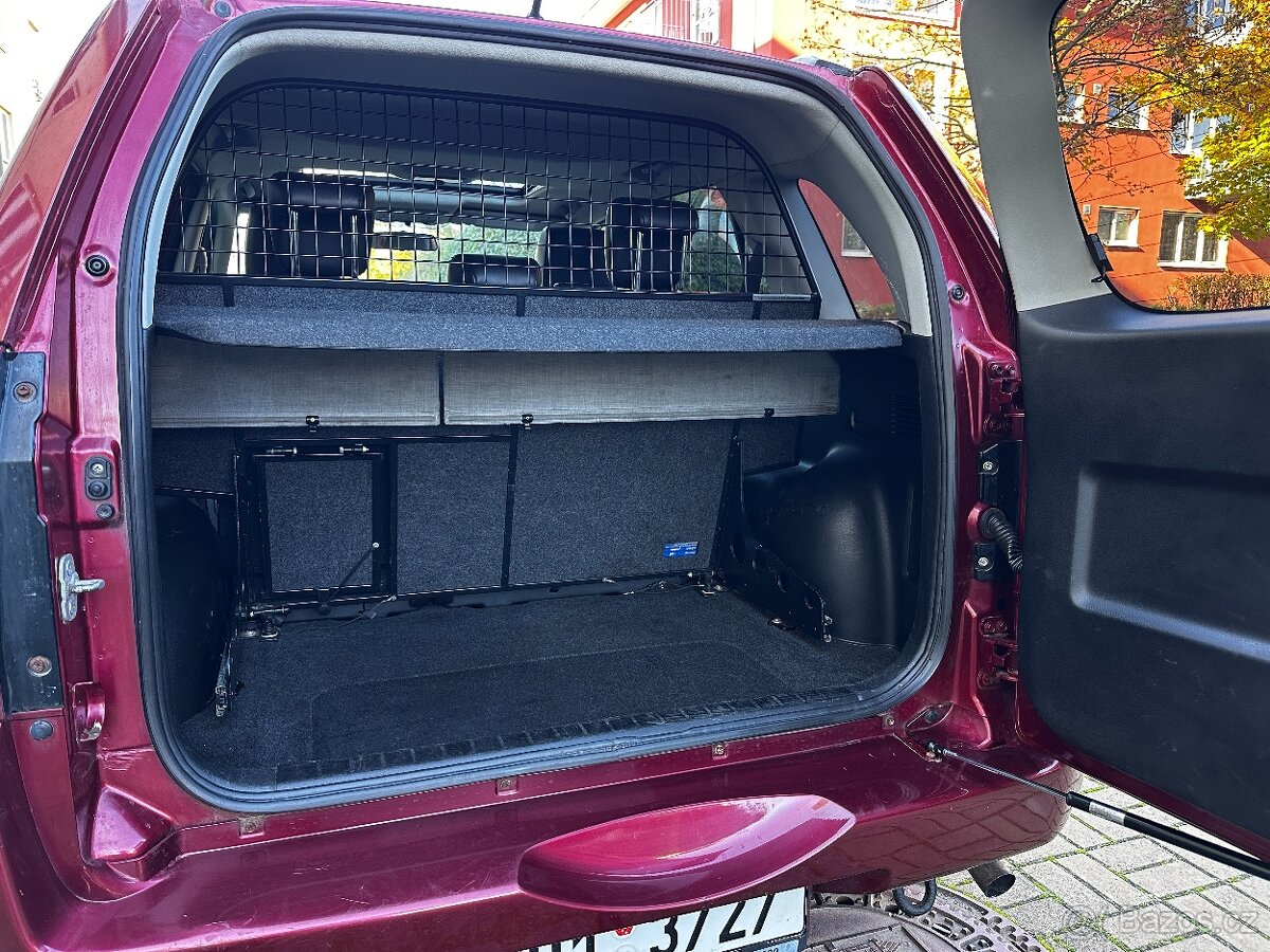 Suzuki Grand Vitara 1.9 DDiS 95kW Kůže Xenony Šíbr Tažné 2t - 19