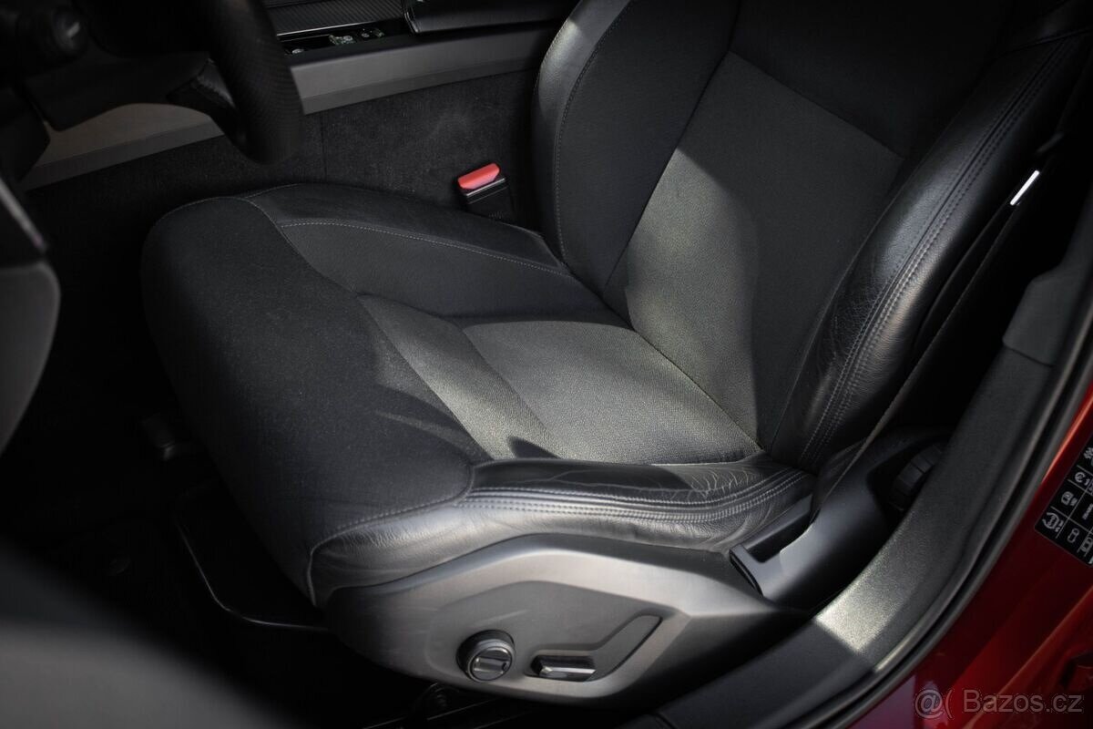 Volvo V60 2,0D 147kw A/T AWD - DPH - 19