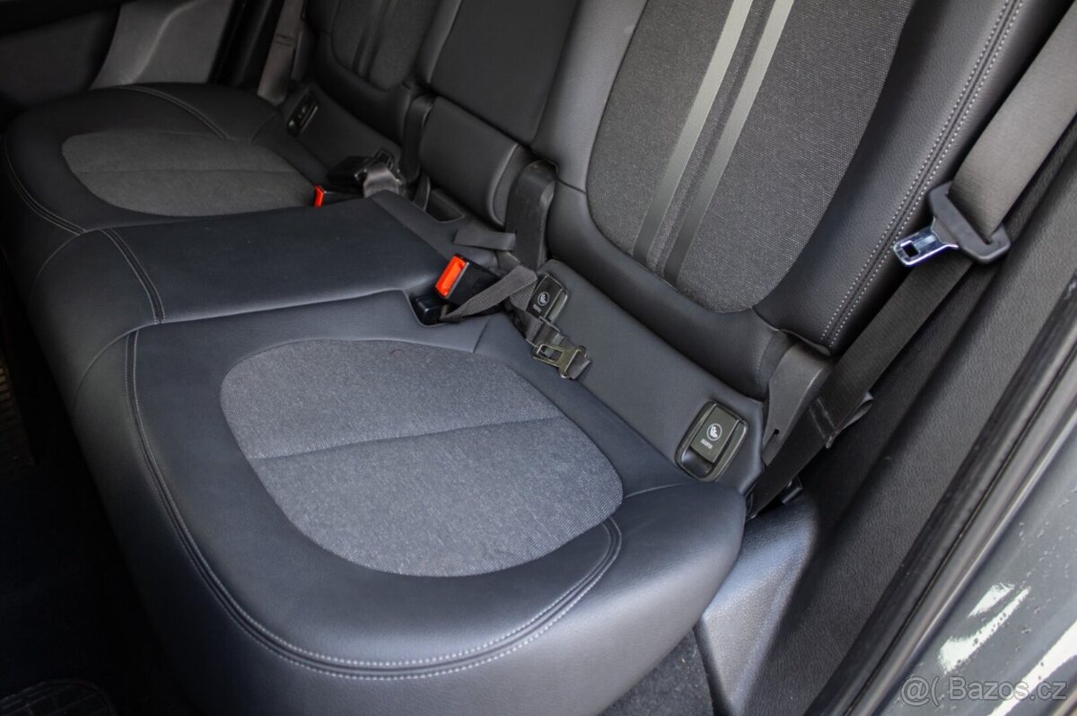 BMW Rad 2 Active Tourer 225xe iPerformance A/T odpočet DPH - 19