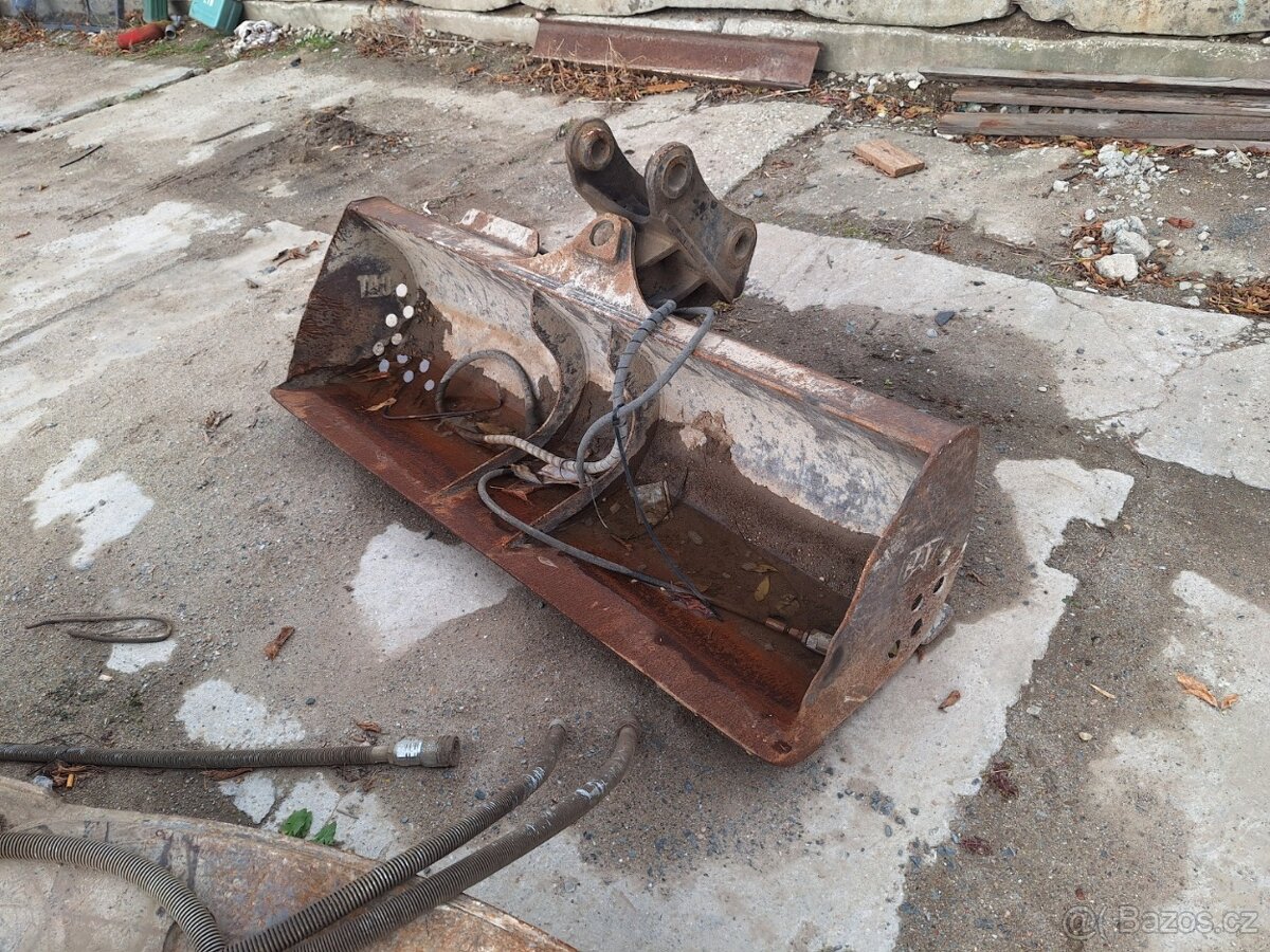 CATERPILLAR 305 C - 19