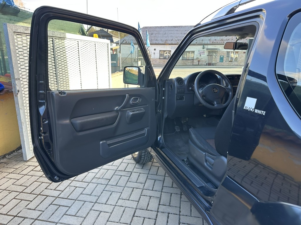 Suzuki Jimny 1.3i 63kW 4x4 TOP - 19