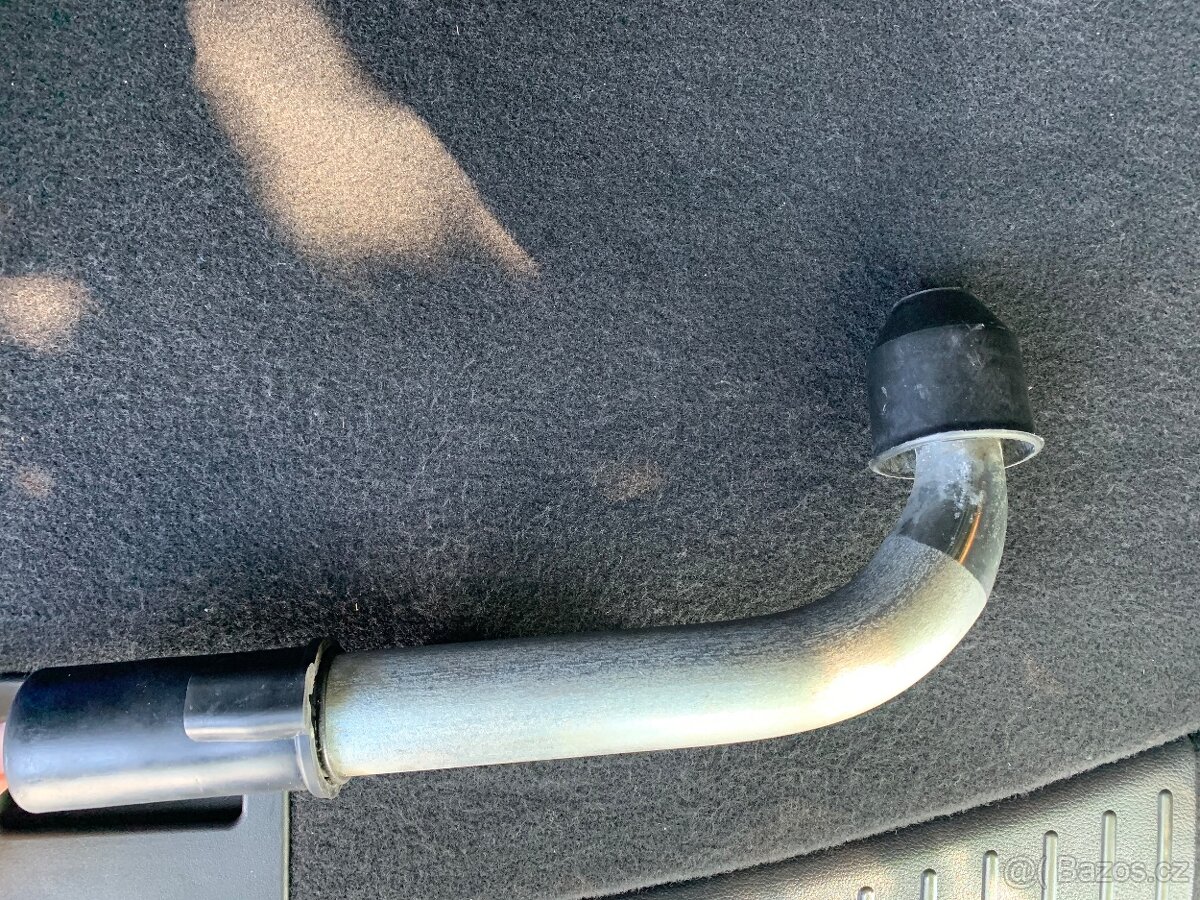 Ford Kuga 1.5 110kw Titanium (bez DPH 296.694,-) - 19