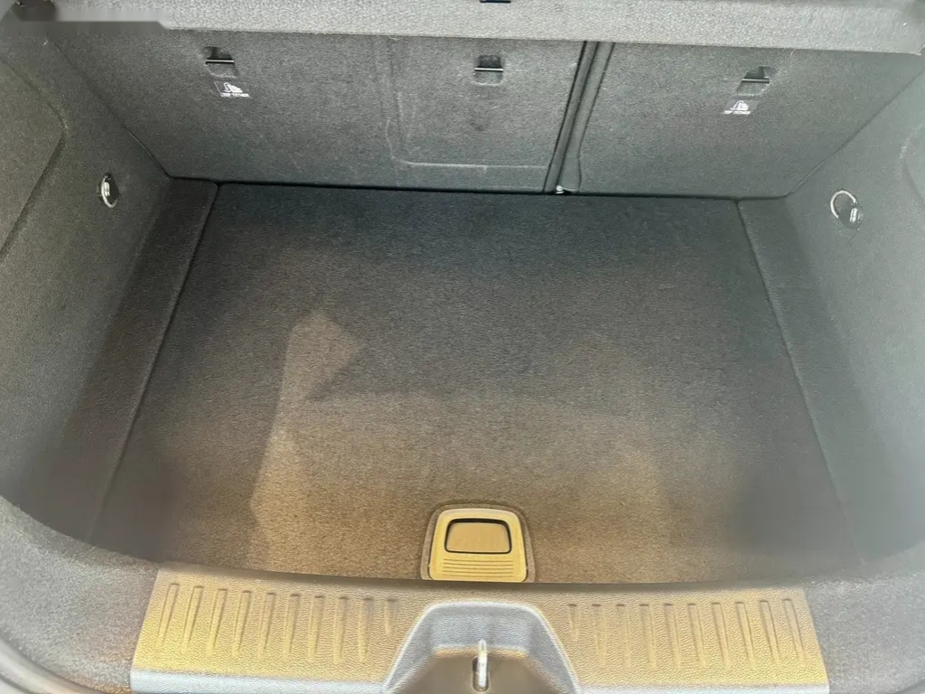 Mercedes-Benz Třídy A, 160 d - 19