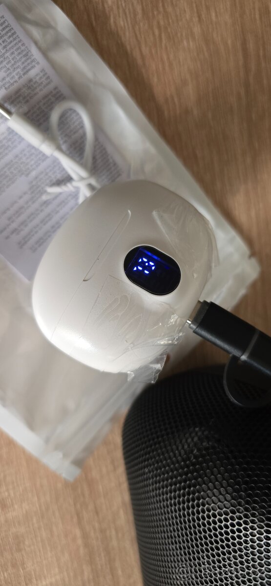 Bezdrátová sluchátka s displejem stavu nabití - 19