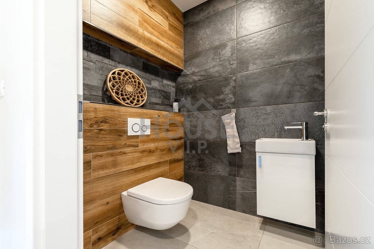 Pronájem rodinného domu 201 m², Králův Dvůr - Levín - 19