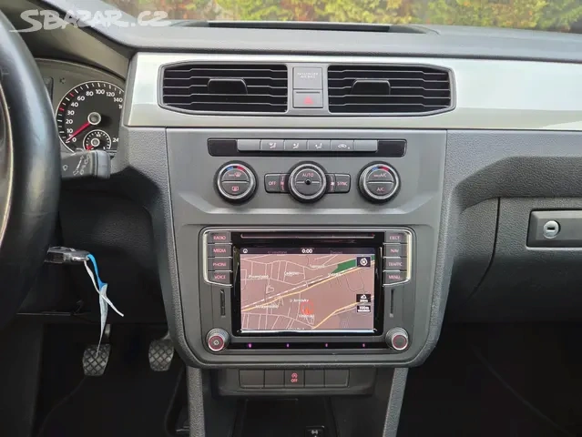 VW Caddy Maxi 2.0 TDI 110kW,7.Míst,Navi,Tažné,2015 - 19