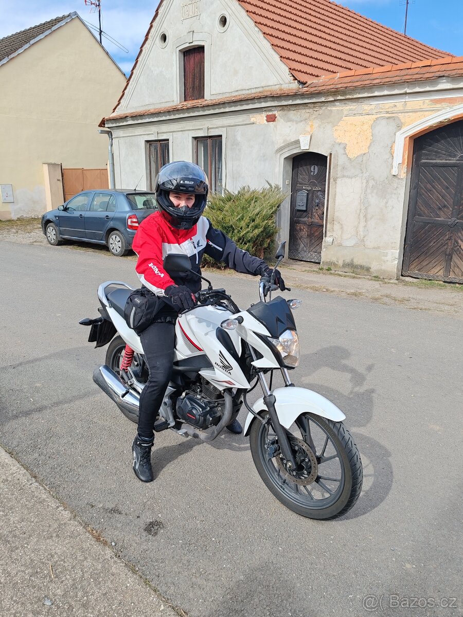 Honda CB 125F, r.v. 2015, A1 - 19
