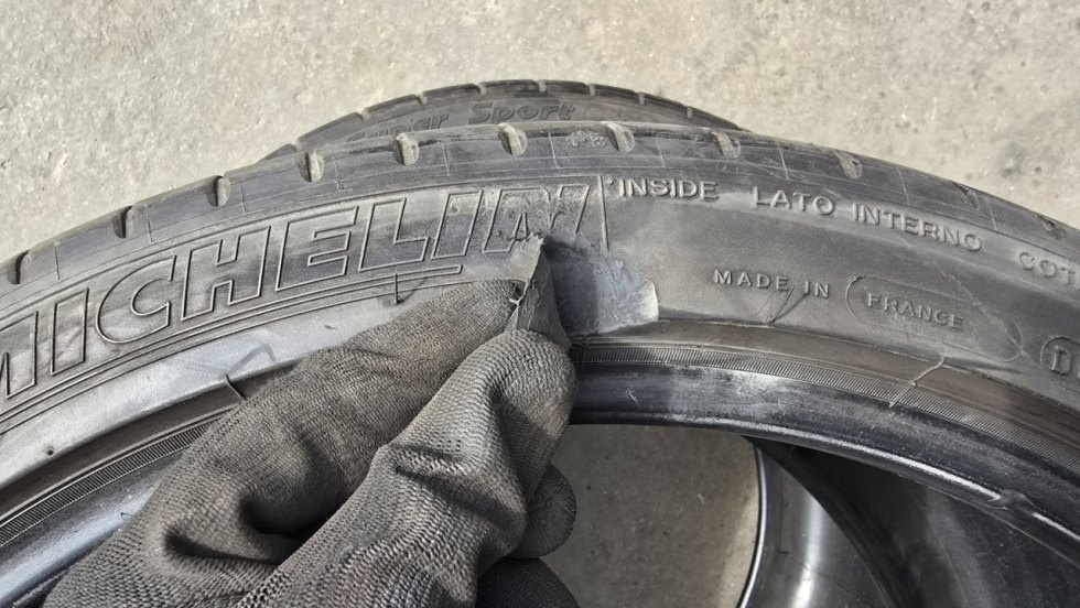 Letní pneu 265/35/19 Michelin - 19